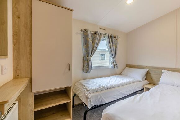 Gold Caravan with parking 4 - Ocean Edge, Morecambe Bay