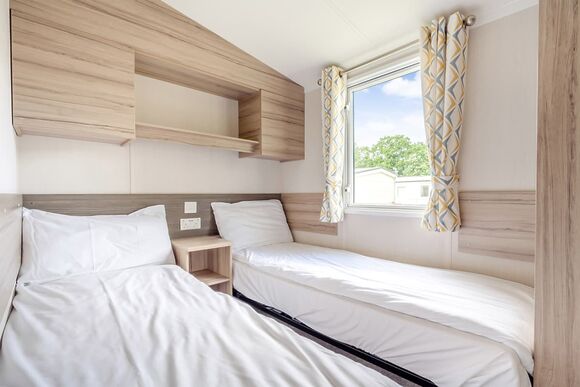 Gold Caravan with parking 8 - Ocean Edge, Morecambe Bay