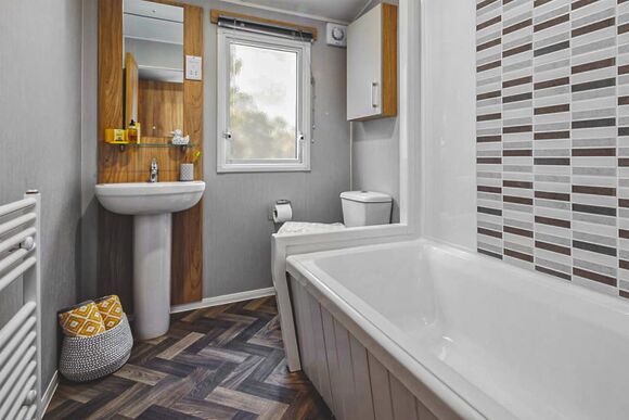 Platinum Plus - Poldown Holiday Park, Helston