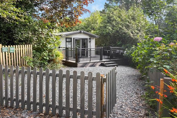 Gold Plus (Private Garden) - Poldown Holiday Park, Helston