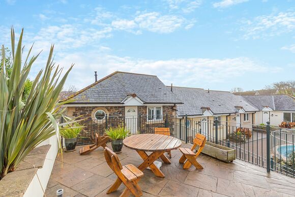 Veor Pool Villa - Porth Veor, Porth, Nr Newquay