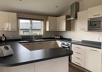 Comfort Lodge Hot Tub 4