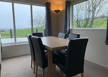 Comfort Lodge Hot Tub 6 