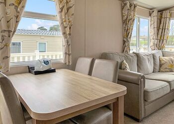 Comfort Holiday Home 6 Hot Tub - Praa Sands Holiday Park, Penzance