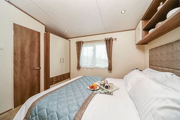 Superior Caravan 4 - Praa Sands Holiday Park, Penzance