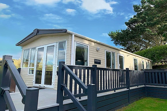 Classic Caravan Hot Tub 6 