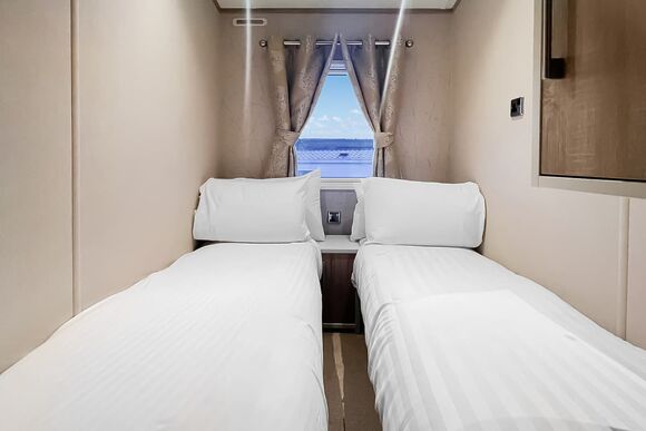 Comfort Holiday Home 6 - Praa Sands Holiday Park, Penzance