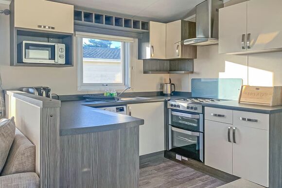 Comfort Holiday Home 4 Hot Tub - Praa Sands Holiday Park, Penzance