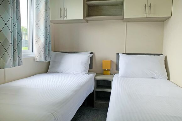 Classic Caravan 6 - Praa Sands Holiday Park, Penzance