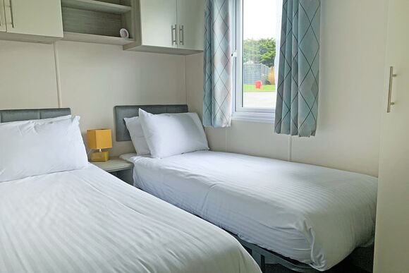 Classic Caravan 6 - Praa Sands Holiday Park, Penzance