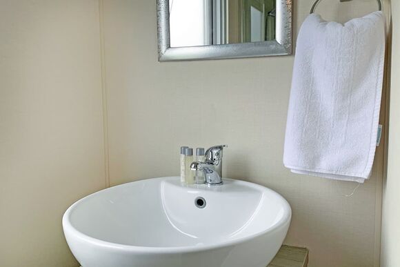 Classic Caravan 6 - Praa Sands Holiday Park, Penzance