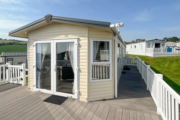 Classic Caravan 4 - Praa Sands Holiday Park, Penzance