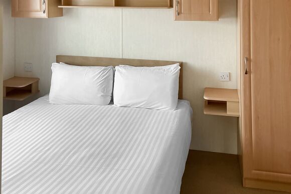 Classic Caravan 4 - Praa Sands Holiday Park, Penzance