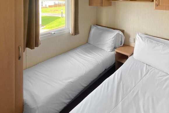 Classic Caravan 4 - Praa Sands Holiday Park, Penzance