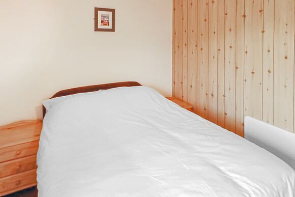 Typical PV 2 Bed Bronze House 4 