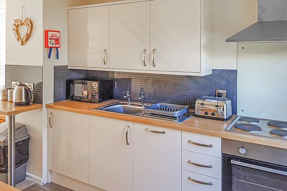 Typical PV 3 Bed Gold House 8 (Pet) (Sat) 