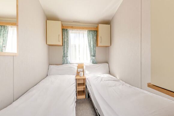 Bronze Caravan with parking 6 - Regent Bay, Westgate, Morecambe