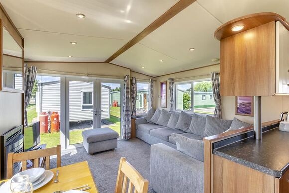 Gold Premium 3 Bedroom Caravan, Sleeps 8 - Regent Bay, Westgate, Morecambe