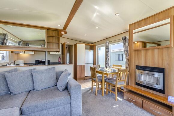 Gold Premium 3 Bedroom Caravan, Sleeps 8 - Regent Bay, Westgate, Morecambe