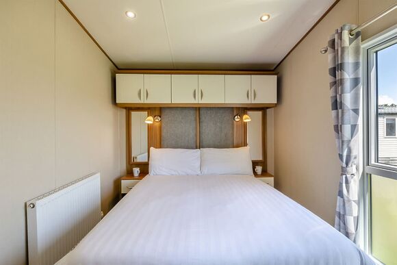 Gold Premium 3 Bedroom Caravan, Sleeps 8 - Regent Bay, Westgate, Morecambe