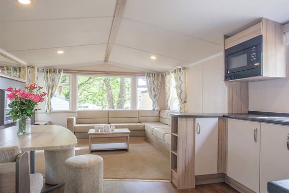 Silver 2 Bedroom Caravan, Sleeps 6 - Regent Bay, Westgate, Morecambe