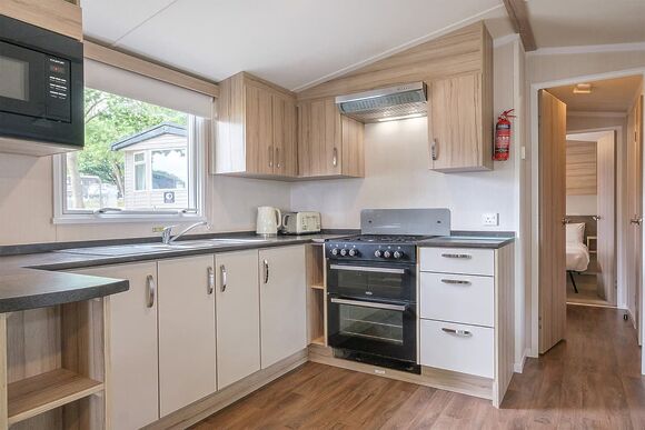 Silver Caravan with parking 6 - Regent Bay, Westgate, Morecambe