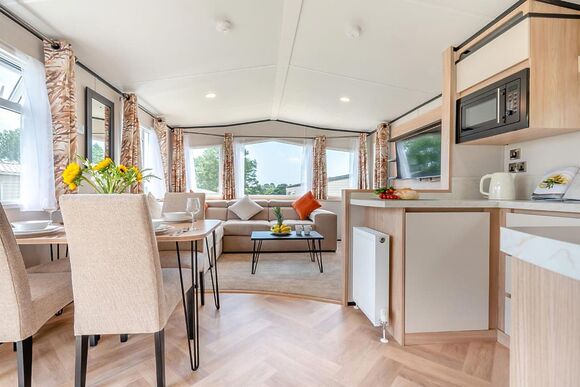Silver Premium 2 Bedroom Caravan, Sleeps 4 - Regent Bay, Westgate, Morecambe