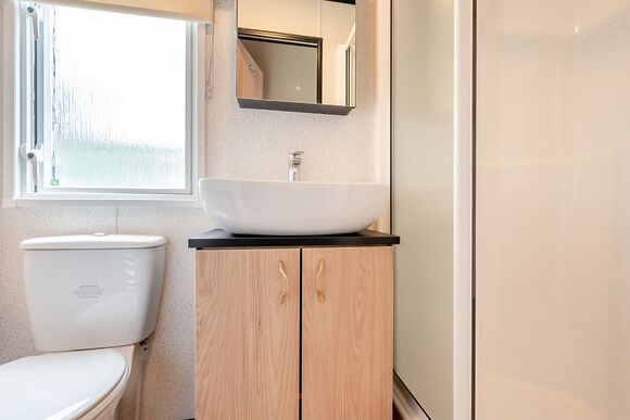 Silver Premium 2 Bedroom Caravan, Sleeps 4 - Regent Bay, Westgate, Morecambe