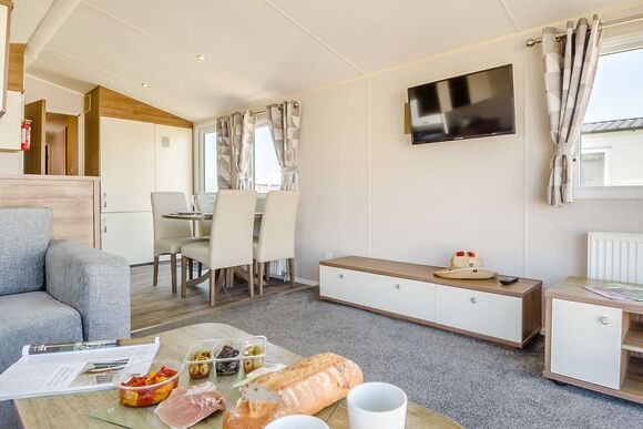 Silver Premium 3 Bedroom Caravan, Sleeps 8 - Regent Bay, Westgate, Morecambe