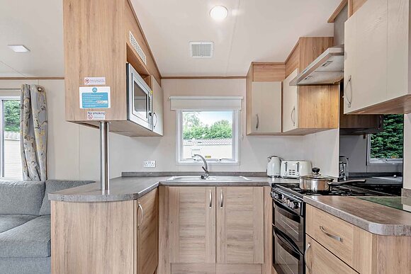 Gold 2 Caravan slps 6 Accessible, parking P - Regent Bay, Westgate, Morecambe
