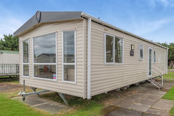 Gold Caravan with decking 6 P, Gold Caravan with decking 6 - Romney Sands, New Romney