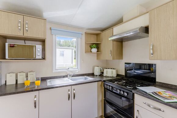 Gold 3 Bedroom Caravan, Sleeps 8 - Romney Sands, New Romney