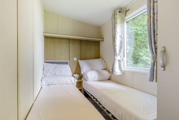 Gold Caravan with decking - Romney Sands, New Romney