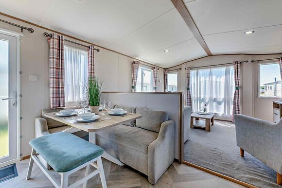 Gold 2 Bedroom Caravan, Sleeps 6. With parking - Sandy Bay, Ashington