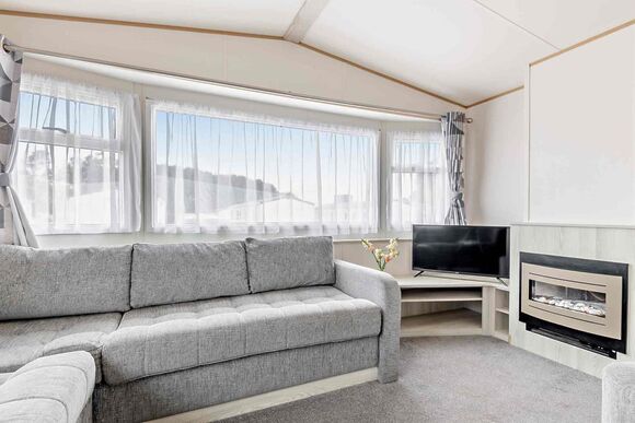 Gold 3 Bedroom Caravan, Sleeps 8 - Sandy Bay, Ashington