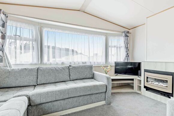 Gold 3 Bedroom Caravan, Sleeps 8. With parking - Sandy Bay, Ashington