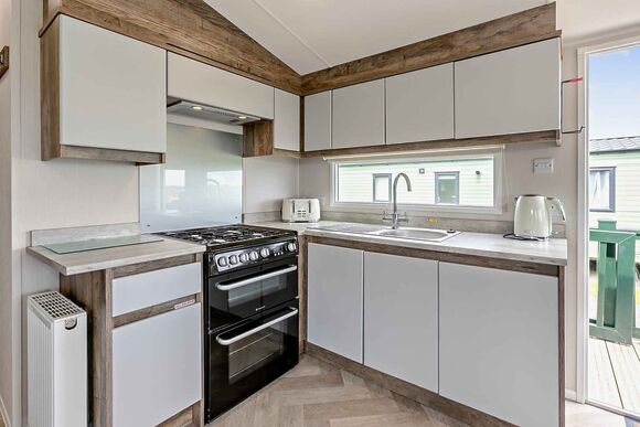 Gold Premium 3 Bedroom Caravan, Sleeps 8. With decking - Sandy Bay, Ashington