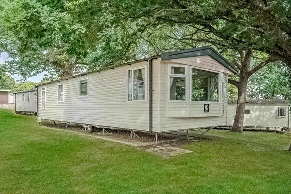Silver 2 Bedroom Caravan, Sleeps 6 - Sandy Bay, Ashington