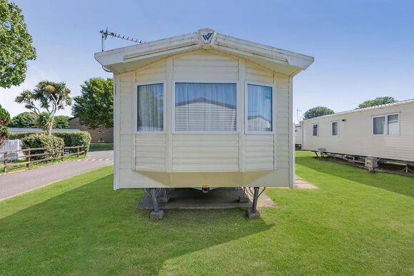 Bronze Caravan with parking P, Bronze Caravan with parking - Skipsea Sands, Skipsea, East Yorkshire