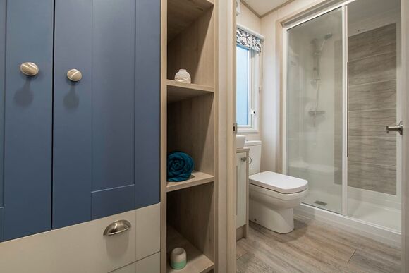 Bronze Premium 2 Bedroom Caravan, Sleeps 6. With decking and sea view. - Skipsea Sands, Skipsea, East Yorkshire