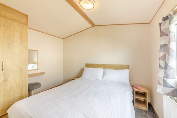 Bronze Caravan with parking - Sandylands, Saltcoats,