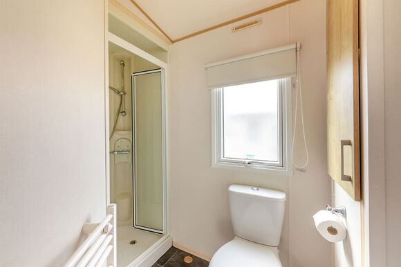 Bronze Caravan with parking P, Bronze Caravan with parking - Sandylands, Saltcoats,