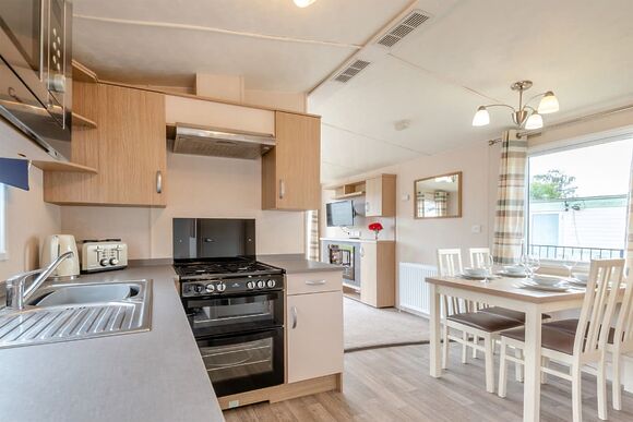 Gold Caravan with parking 6 P, Gold Caravan with parking 6 - Sandylands, Saltcoats,