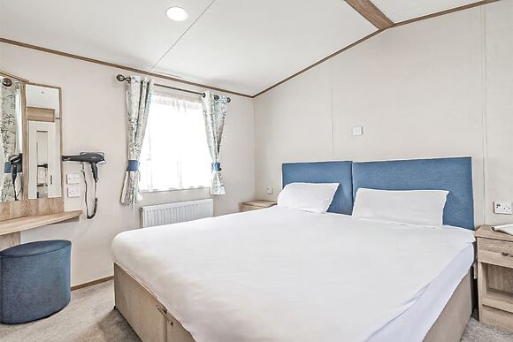 Gold Caravan Accessible. Parking. - Sandylands, Saltcoats,