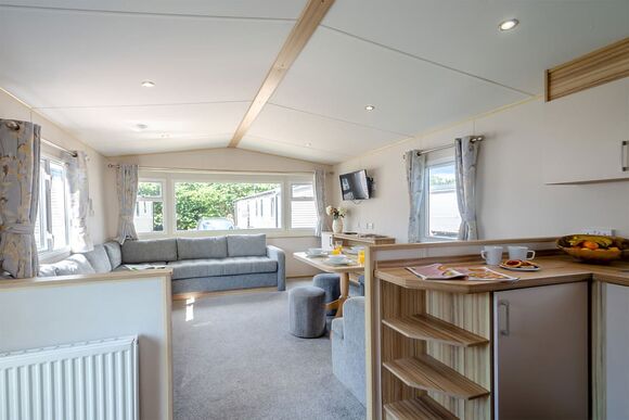 Silver 2 Bedroom Caravan, Sleeps 6 P, Silver 2 Bedroom Caravan, Sleeps 6 - Summerfields, Scratby, Great Yarmouth
