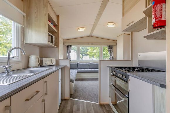 Bronze Caravan with parking 4 - Sunnydale, Saltfleet, Nr Mablethorpe