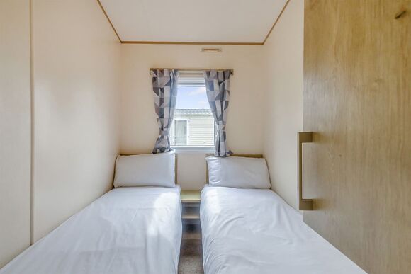 Bronze Caravan with parking 4, Bronze Caravan with parking 4 P - Sunnydale, Saltfleet, Nr Mablethorpe