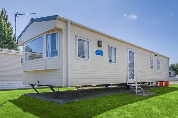 Gold Caravan with parking 6 - Sunnydale, Saltfleet, Nr Mablethorpe