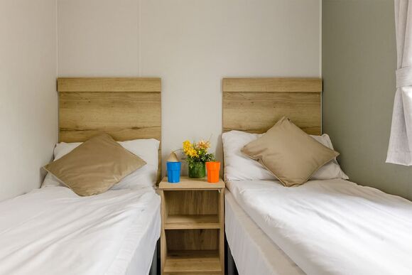 Silver 2 Bedroom Caravan, Sleeps 6 P, Silver 2 Bedroom Caravan, Sleeps 6 - Sunnydale, Saltfleet, Nr Mablethorpe