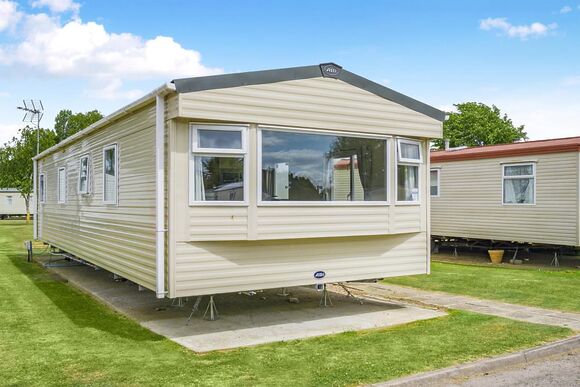 Silver Caravan with parking - Sunnydale, Saltfleet, Nr Mablethorpe
